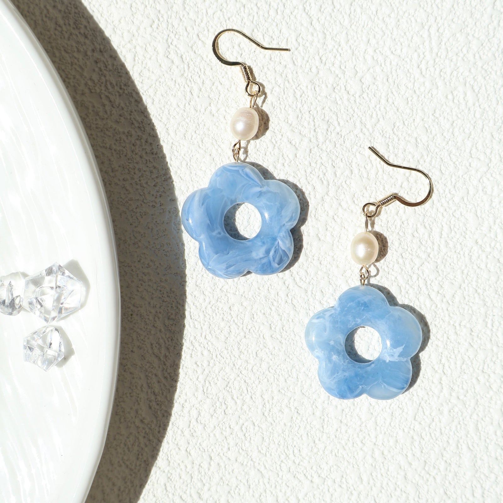 Handmade flower pearl drop earrings – Jouvi