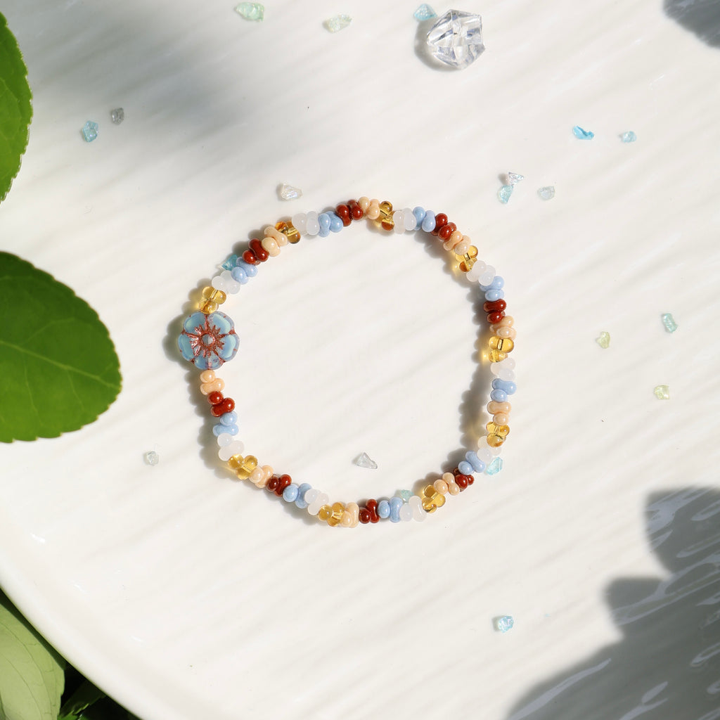 Handmade blue Czech glass bead bracelet for boho summer by Jouvi